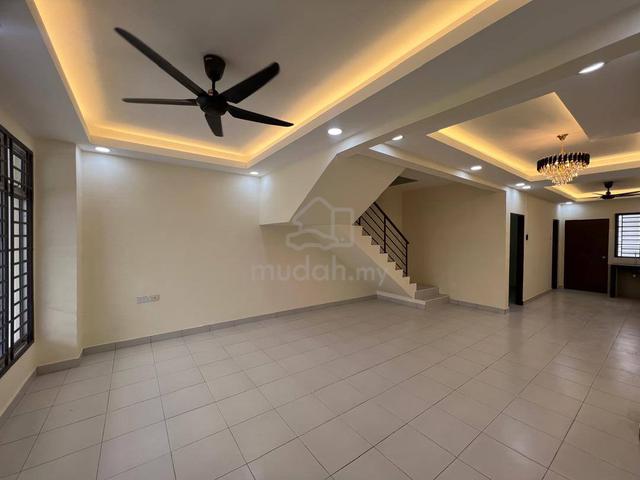 2.5 Storey Taman Scientex Kulai for Sale 🔥FULLY RENOVATED🔥 3