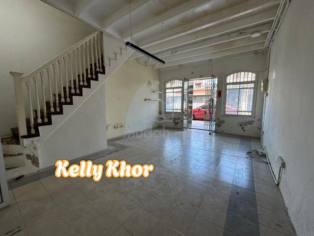 Lebuh McNair 2-Storey Shophouse Georgetown Presgrave Noordin Macallum 1