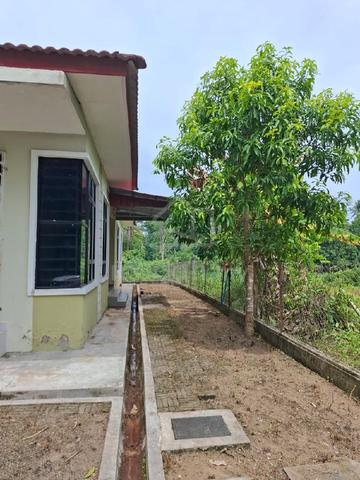 Rumah Semi D below market price 800m to Hospital Machang 1