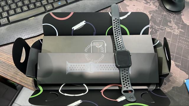 Apple Watch NIKE S6 GPS+Celullar 