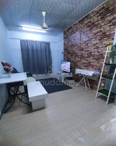 Bilik Sewa Flat Sri Lanang (Perempuan Sahaja) 1