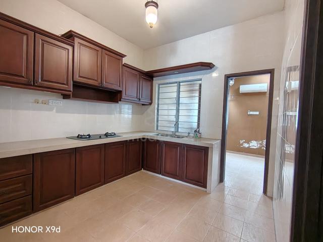 Bandar Botanik Klang Double Storey House For Sale ( Kiara ) Renovated 1