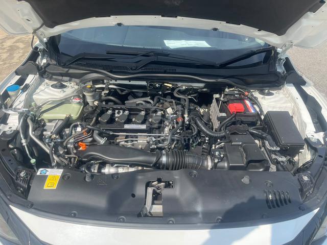 2016 Honda CIVIC 1.5 TC (A) One Lady Owner - 5