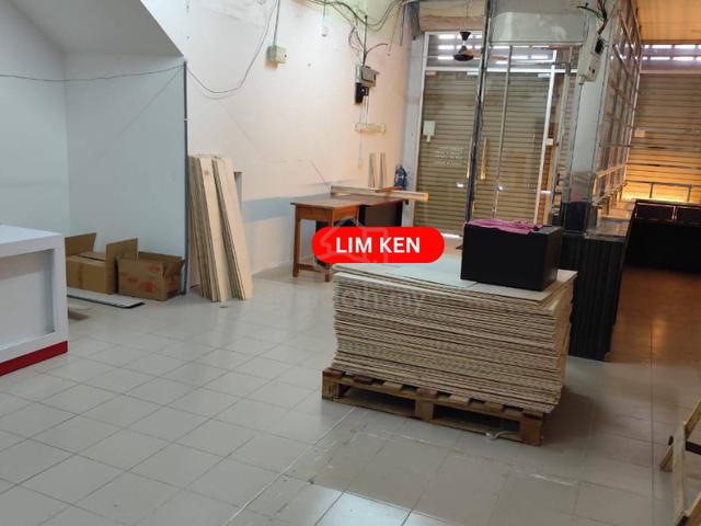 Lintang Batu Maung Groundfloor Shoplot 1