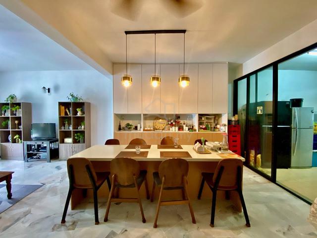 Fully Renovated Double Storey | Taman Saujana Puchong SP10 1