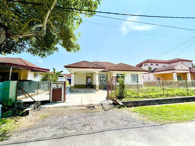 BELOW MV 💥 Freehold 1-Storey Bungalow @ Pantai Sepang Putra, Sg Pelek 2