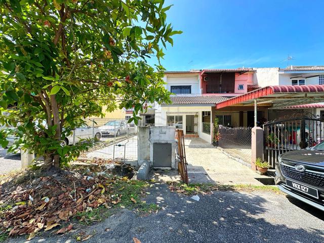 End Lot Double Storey Terrace Taman Pinggiran Senawang Negeri Sembilan 1