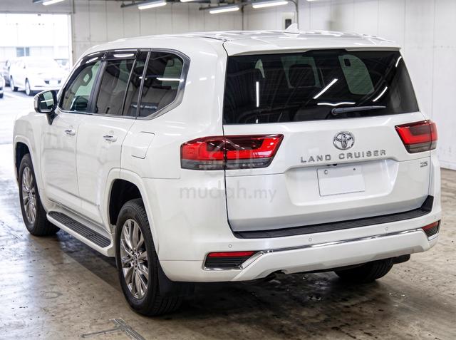2023 Toyota Land Cruiser 300 ZX LC300 / GRADE 5A - 2