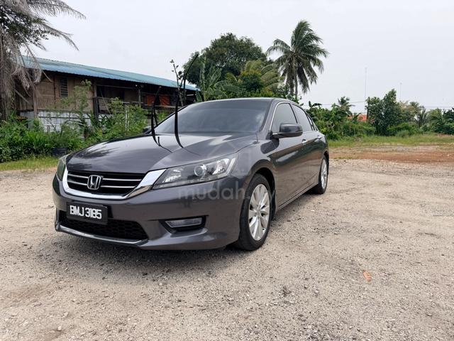 Honda ACCORD 2.0 VTI-L Facelift (A)-14 - 2