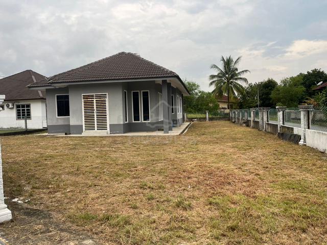 TURUN HARGA‼️ Banglo Setingkat Kg Baru Kerteh, Kemaman [TANAH LUAS] 1