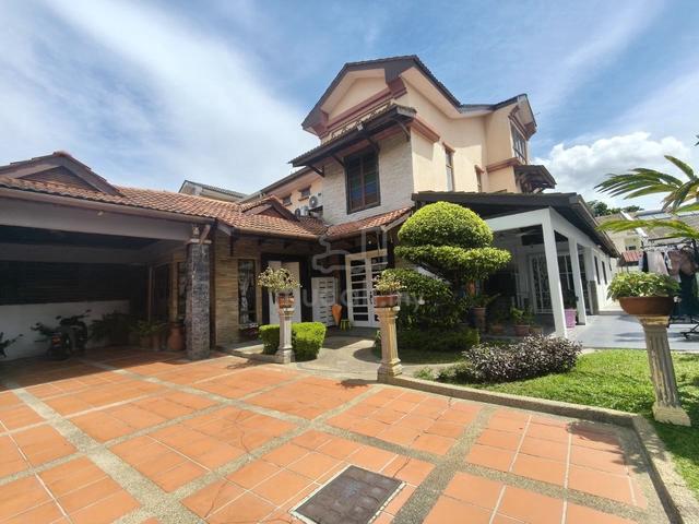 RENOVATED FACING OPEN 2.5 Storey Semi D Ukay Perdana Ampang 1