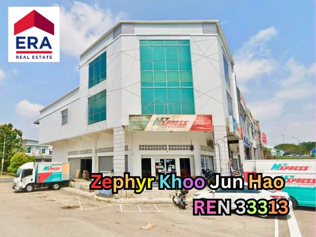 Shop lot for Rent 3000 sqft Corner Kempas Johor Bahru 1