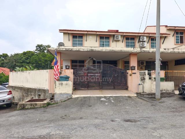 Teres setingkat setengah Corner lot taman psj sg karang damai 1
