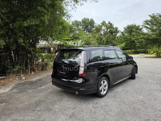 2010 Mitsubishi GRANDIS 2.4 MIVEC ENHANCED (A) - 2