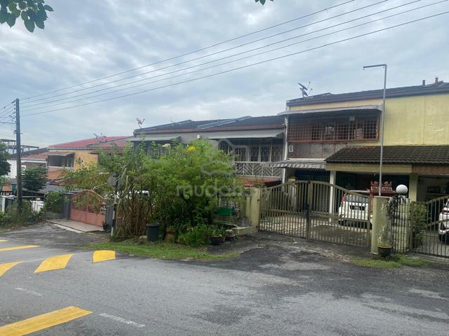 Bukit Serdang Seksyen 5 - 2sty Freehold House & Non facing House 1