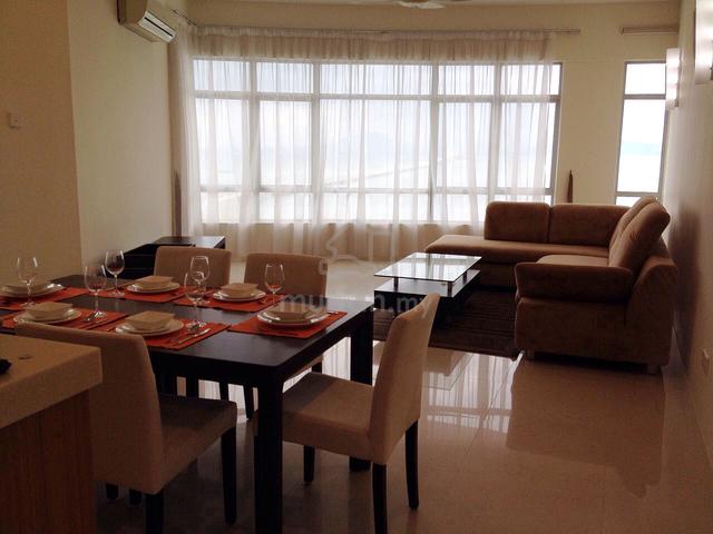 The View Condominium (Twin Towers) 1