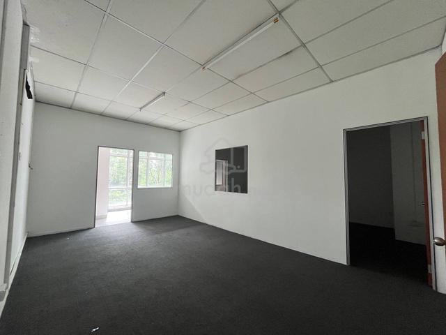 Office At Impian Emas For Rent!!! 1