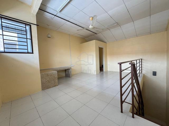 Full Loan Kelapa Sawit Kulai Taman Scientex 2.5 Storey House For Sale 2