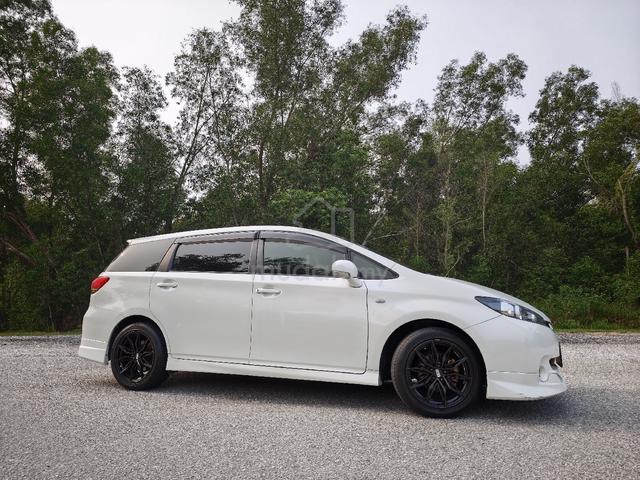 Toyota WISH 1.8 S (A) - 1