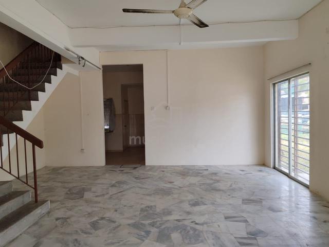 2 Storeys corner Bandar Mahkota Cheras Sek 3 1
