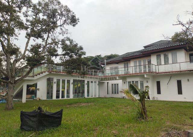 Bungalow 1.05 Acres with pool Planters Haven Majestic Living 1