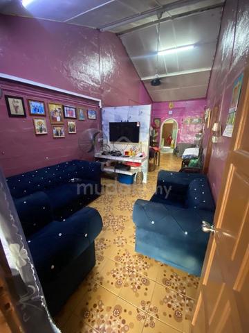 Kota tinggi Jalan Manggis single storey house for sale 1