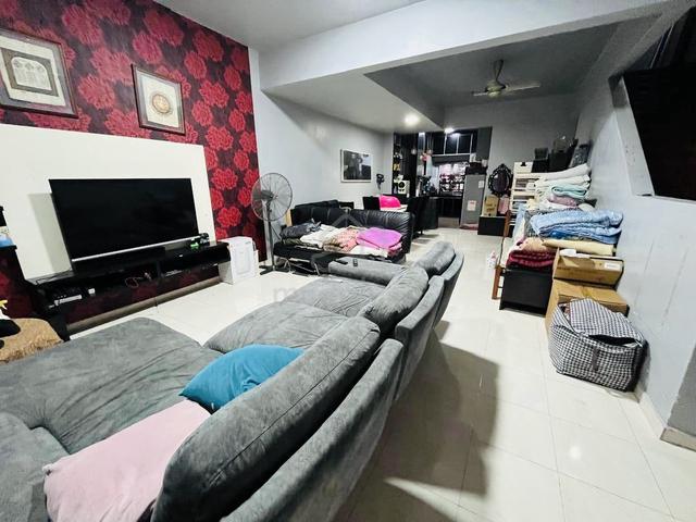 Below MV 🌟 Double Storey Alam D’16, Seksyen 16 Shah Alam, Selangor 5