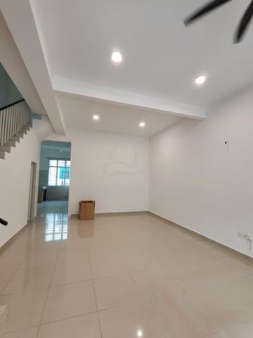Austin Residence Double storey terrace house for rent 1