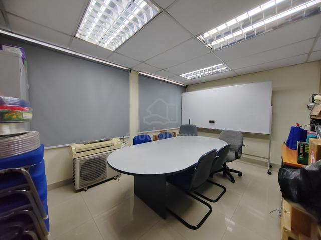 2 storey shoplot Jalan Jelutong Main Road with front parking 1