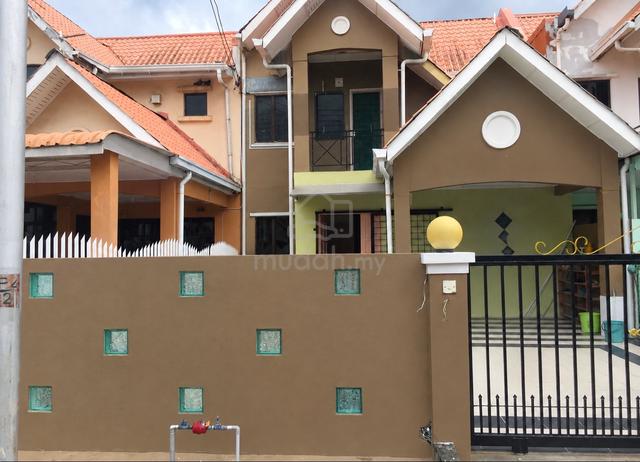 Comfortable Rooms Available 1