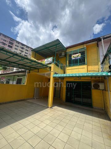 Double Storey Intermediate Unit PJS 5 Taman Desaria Bandar Sunway PJ 1