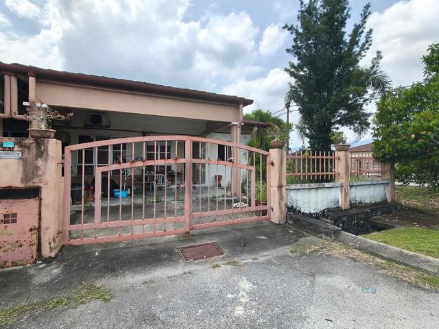 Freehold Corner Lot Taman Pelangi semenyih 1