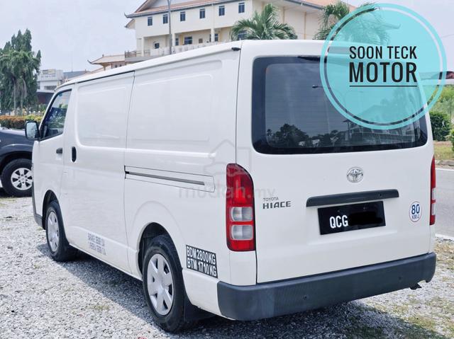 2017 Toyota HIACE 2.5 KDH200R ENHANCED (M) - 4