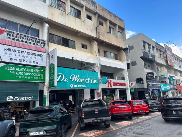Damansara utama Uptown shop for rent 1