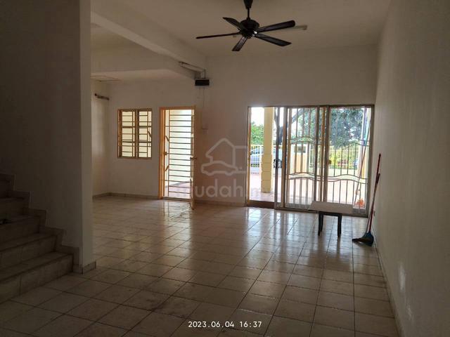 Double Storey Terrace House Bandar Puteri Klang 1