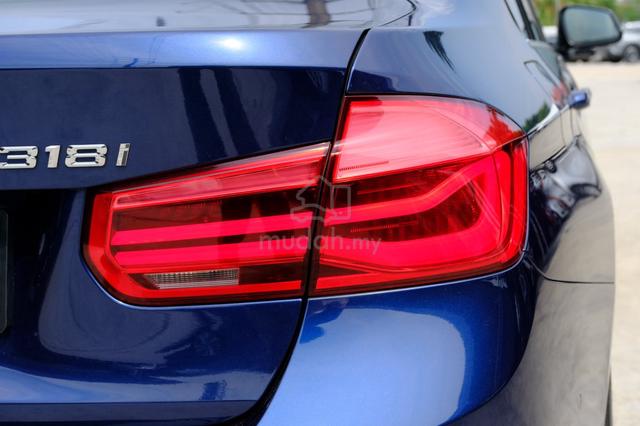 Bmw 318i 1.5 FULL SERVICE RECORD LOW MILE 1 OWNER! - 4