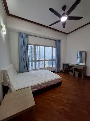 Suasana Sentral Condominium Middle Room For Rent-Female Only 1