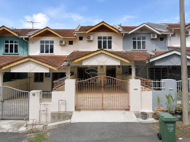 [Freehold] Teres 2 Tingkat Batu Hitam 1