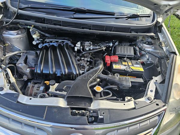 2011 Nissan GRAND LIVINA 1.6L (A) - 5