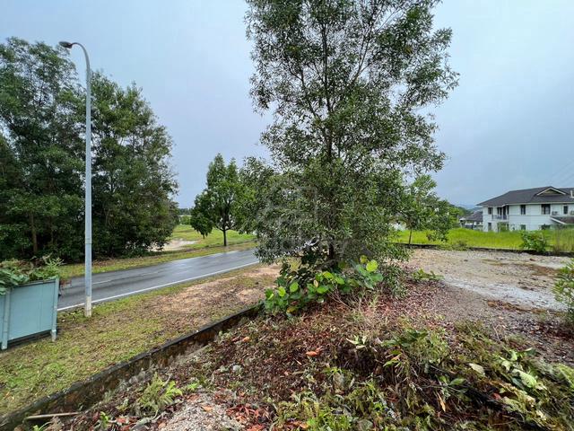 [FLAT LAND] Lot Banglo Laman Akasia, Nilai Impian Freehold Open 3