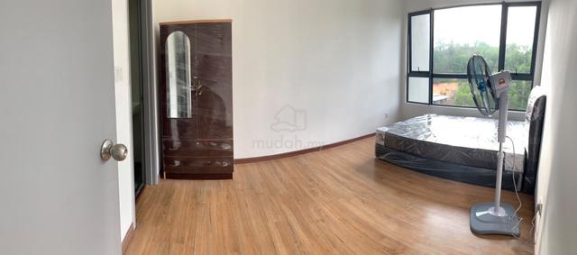 MASTER ROOM FOR RENT-bundusan/beverly/penampang 1