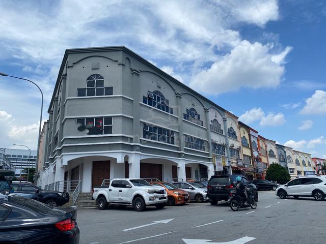 Seri Kembangan Building Corner Ground Shop For Rent 1