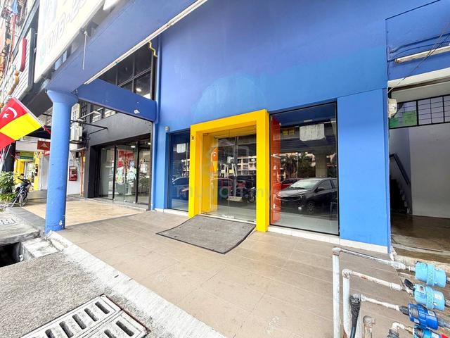 GROUND FLOOR 1.5 STOREY SHOPLOT FACING MAIN ROAD Pandan Indah 1
