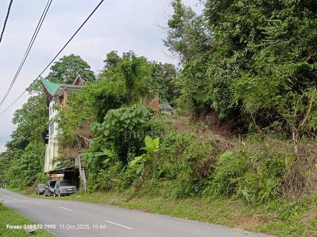 TanaH PeRTAniAN 1.8 Ekar + RuMAh 3 TiNgKAT Jalan SEMUNgKIS HuLu LangAt 1