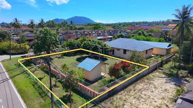 Corner Lot: Lot Banglo Di Kg Baru, Kerteh 2