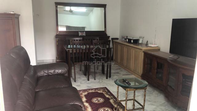 Master Bedroom - Wawasan LRT Station USJ 13 1