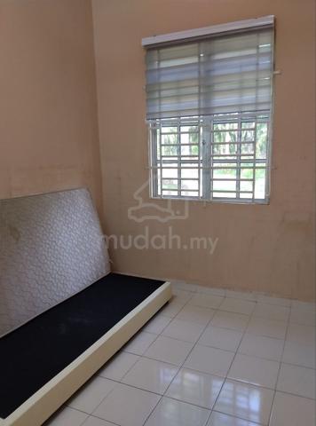 FEMALE ROOM NON SHARING (uthm area) 1