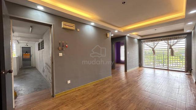 Residensi Laguna Biru 2 1
