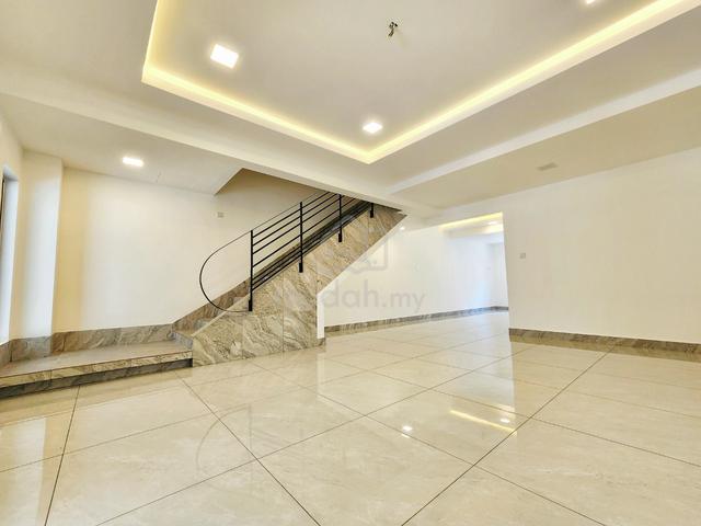 Bandar Mahkota Cheras Double Storey House Newly Reno Move in Condition 1