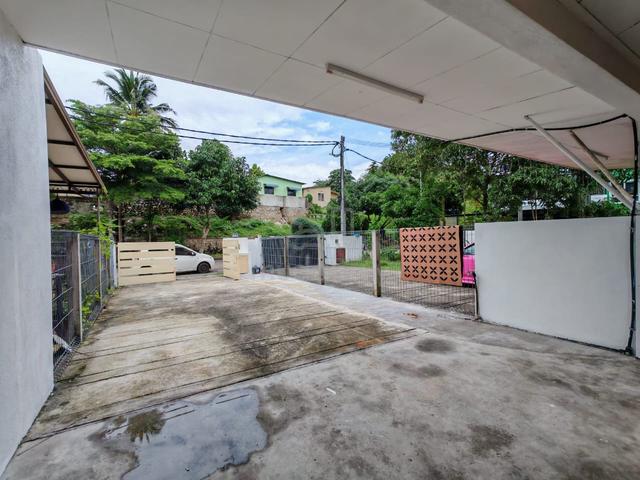 Larkin 2.5 Storey Terrace House with unblock view Sale!! 1